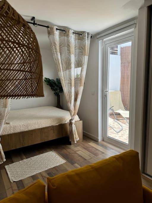 Petite Maison De Plage Lägenhet Costa de Caparica Exteriör bild